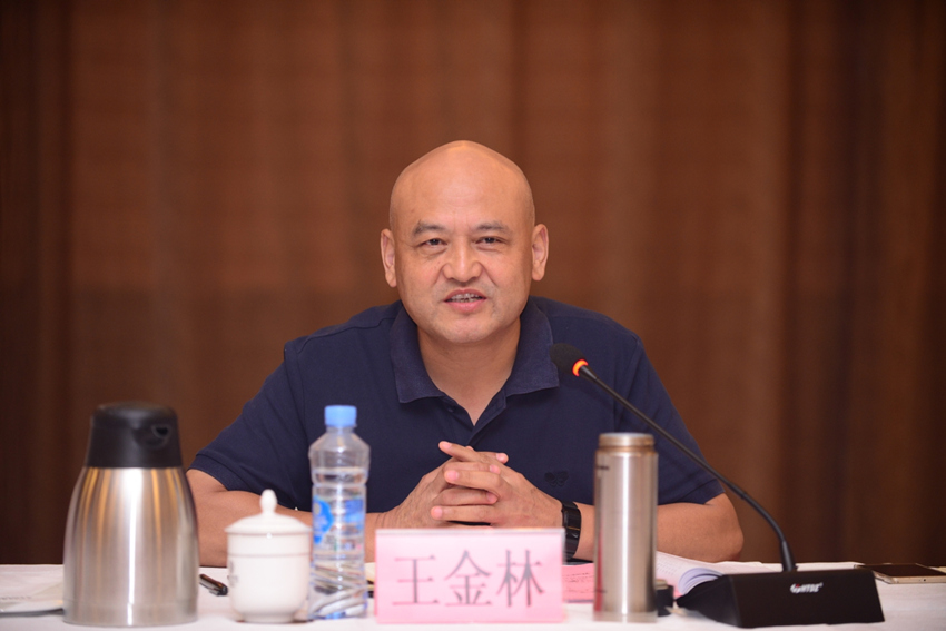 省国资委党委委员、省纪委驻省国资委纪检组组长王金林在南宫娱乐
专题民主生活会上点评讲话_副本.jpg